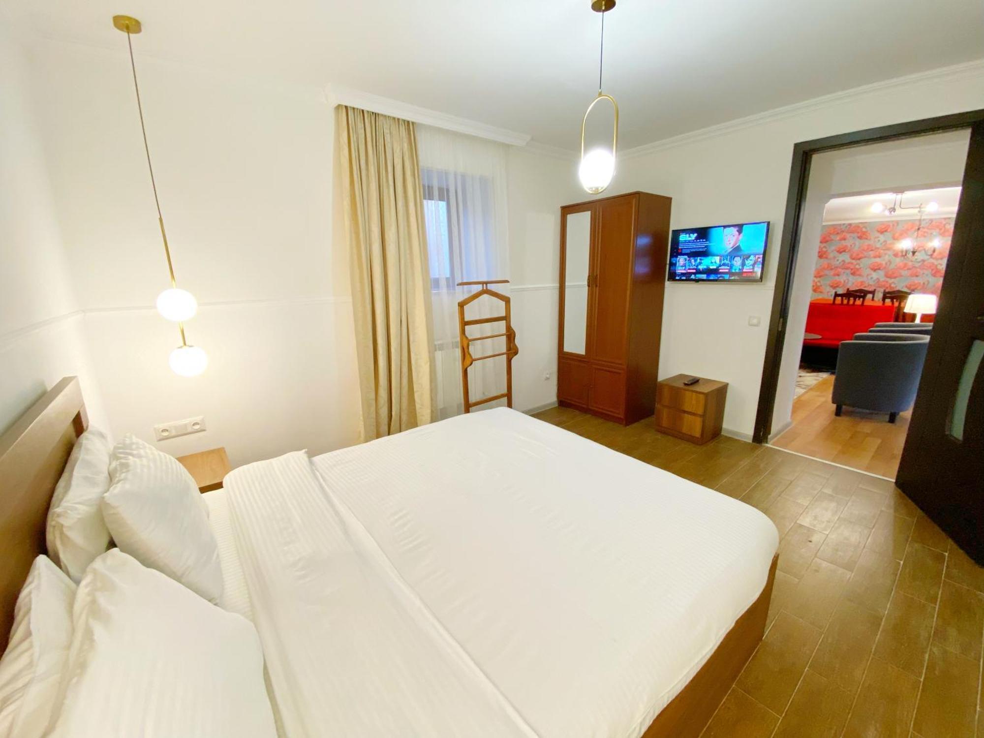 Hotel Orange Kutaisi Eksteriør bilde
