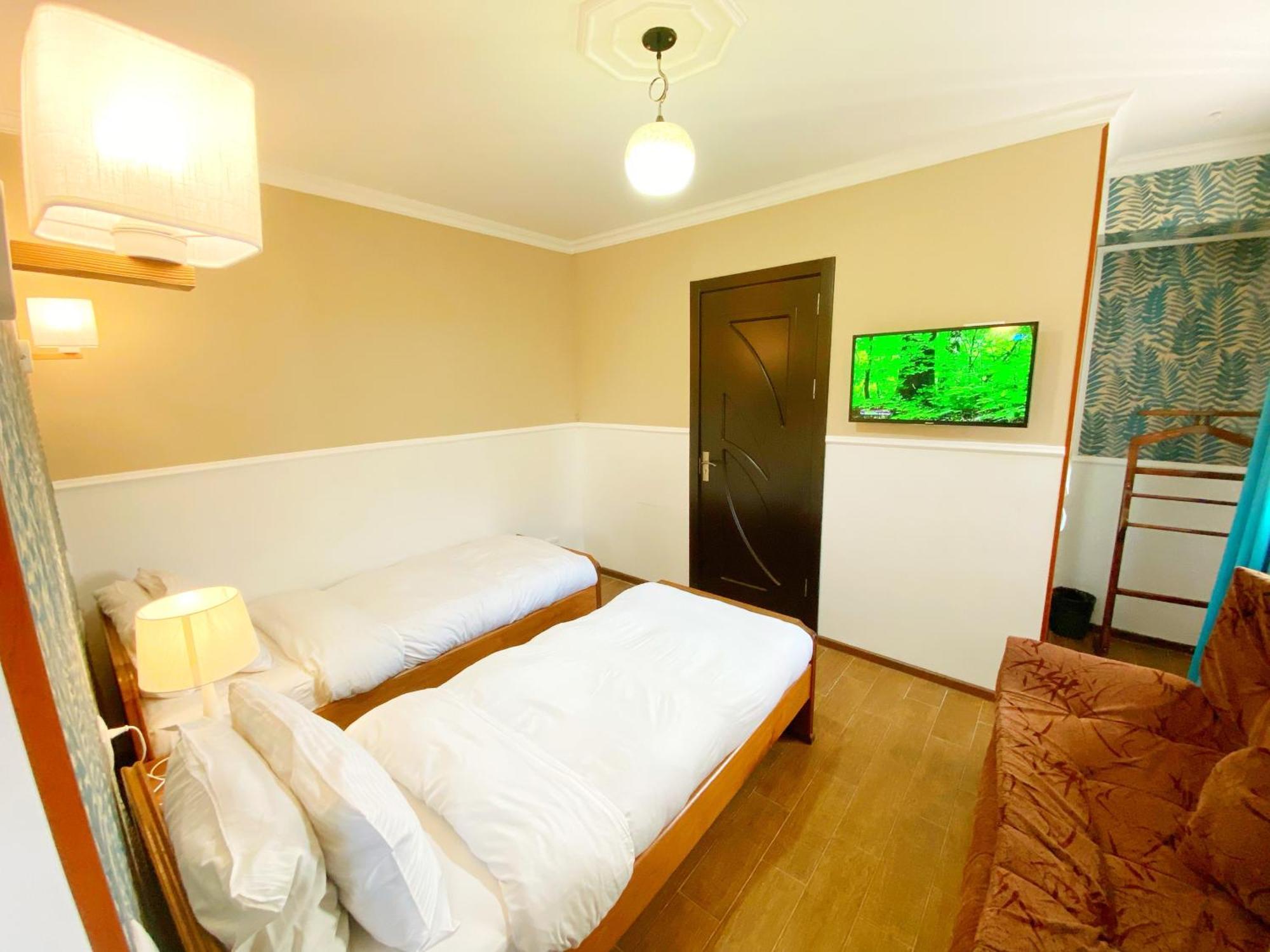 Hotel Orange Kutaisi Eksteriør bilde