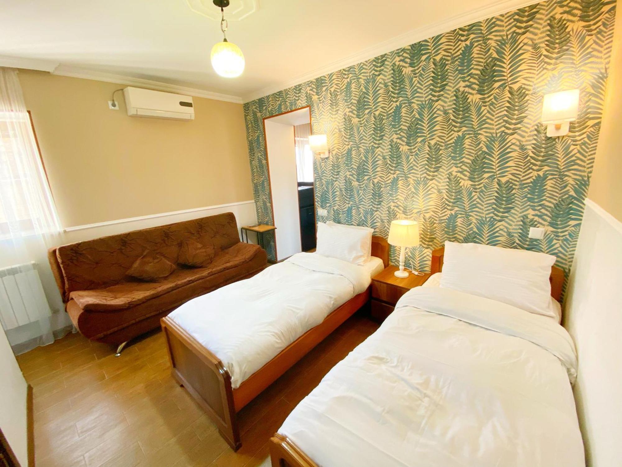 Hotel Orange Kutaisi Eksteriør bilde