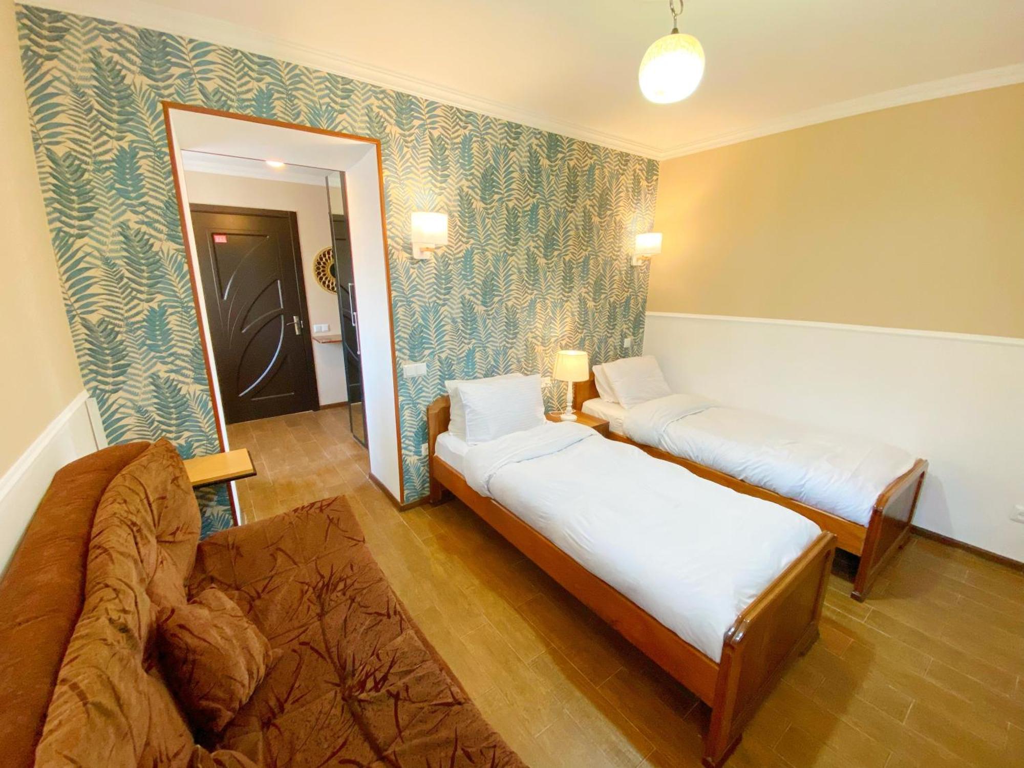 Hotel Orange Kutaisi Eksteriør bilde