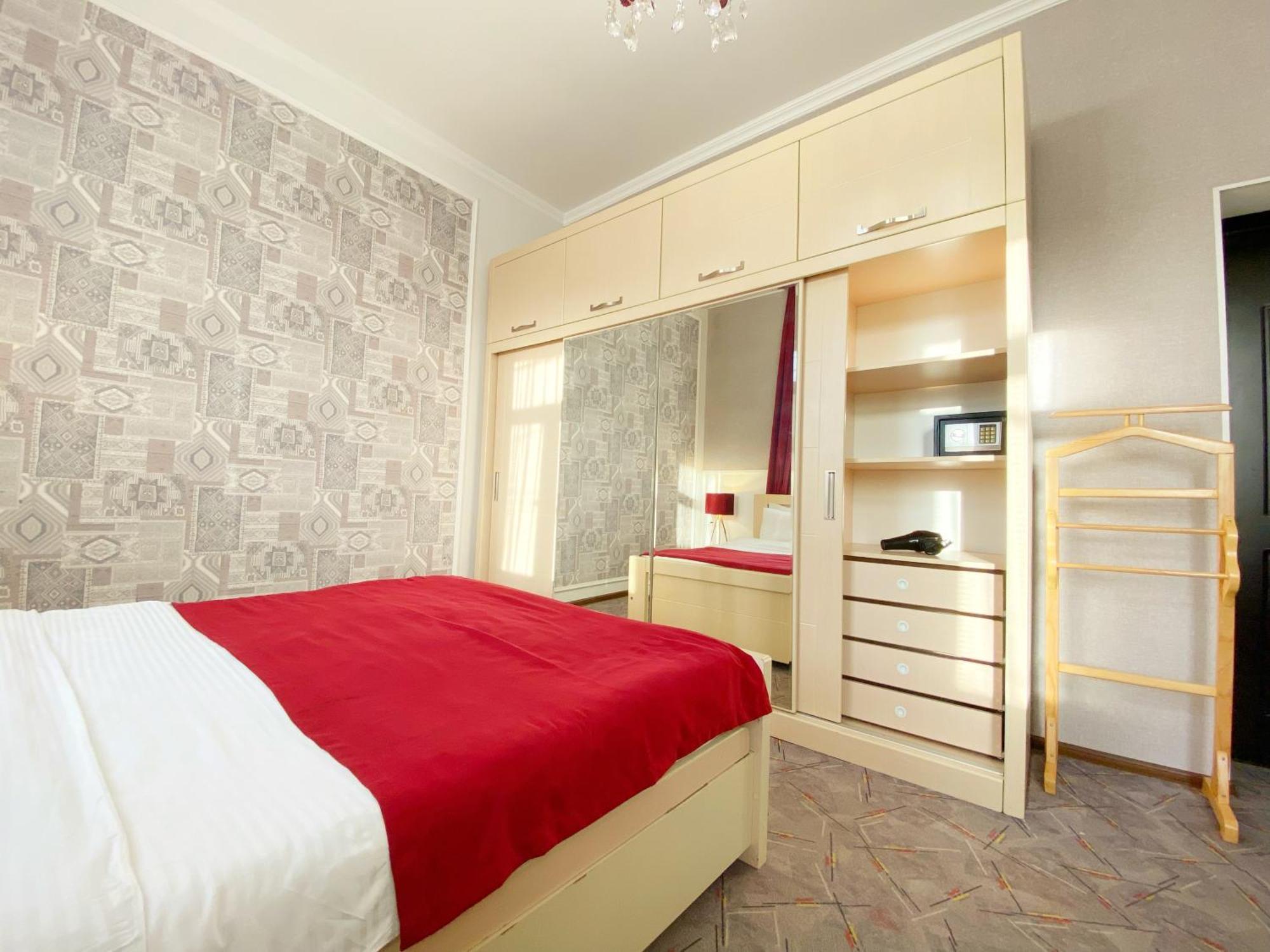 Hotel Orange Kutaisi Eksteriør bilde