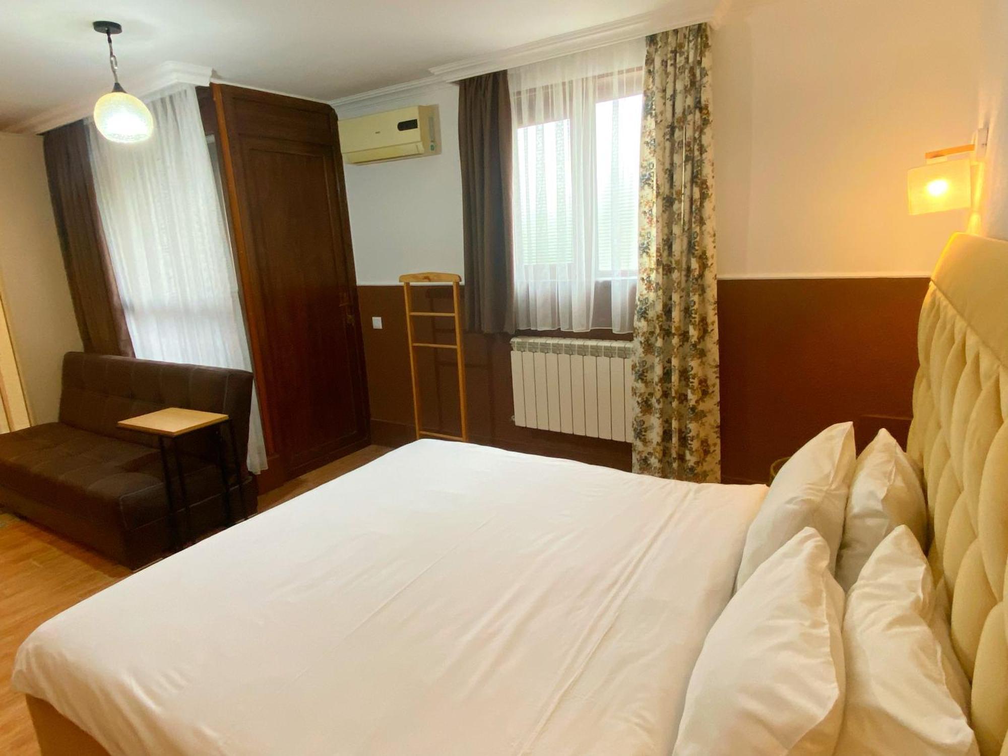 Hotel Orange Kutaisi Eksteriør bilde