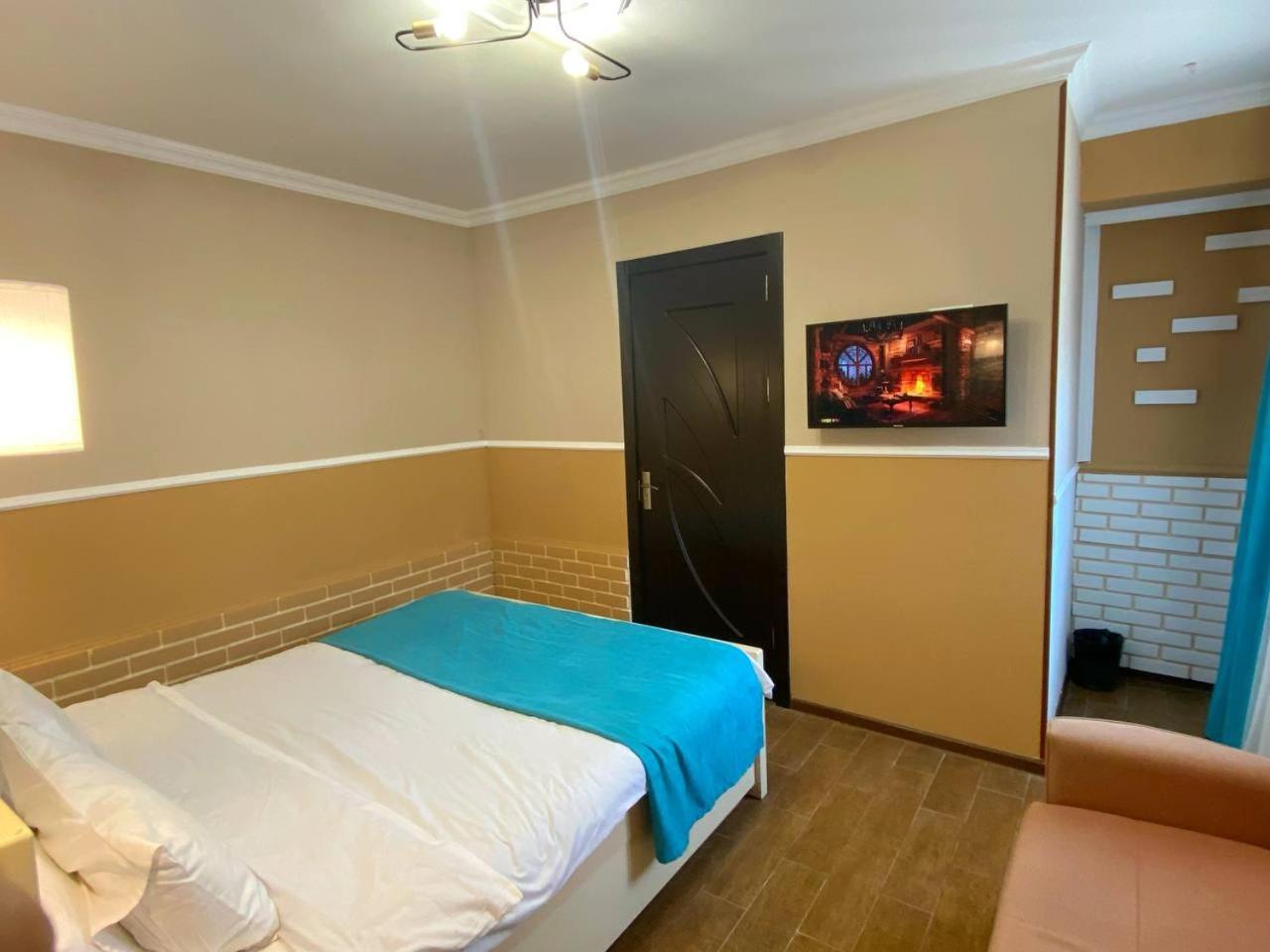 Hotel Orange Kutaisi Eksteriør bilde